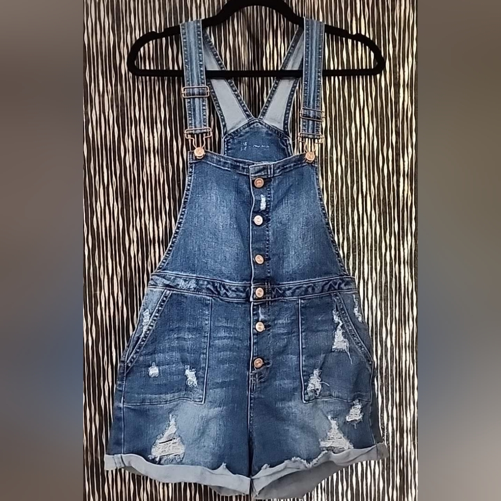 Overall shorts